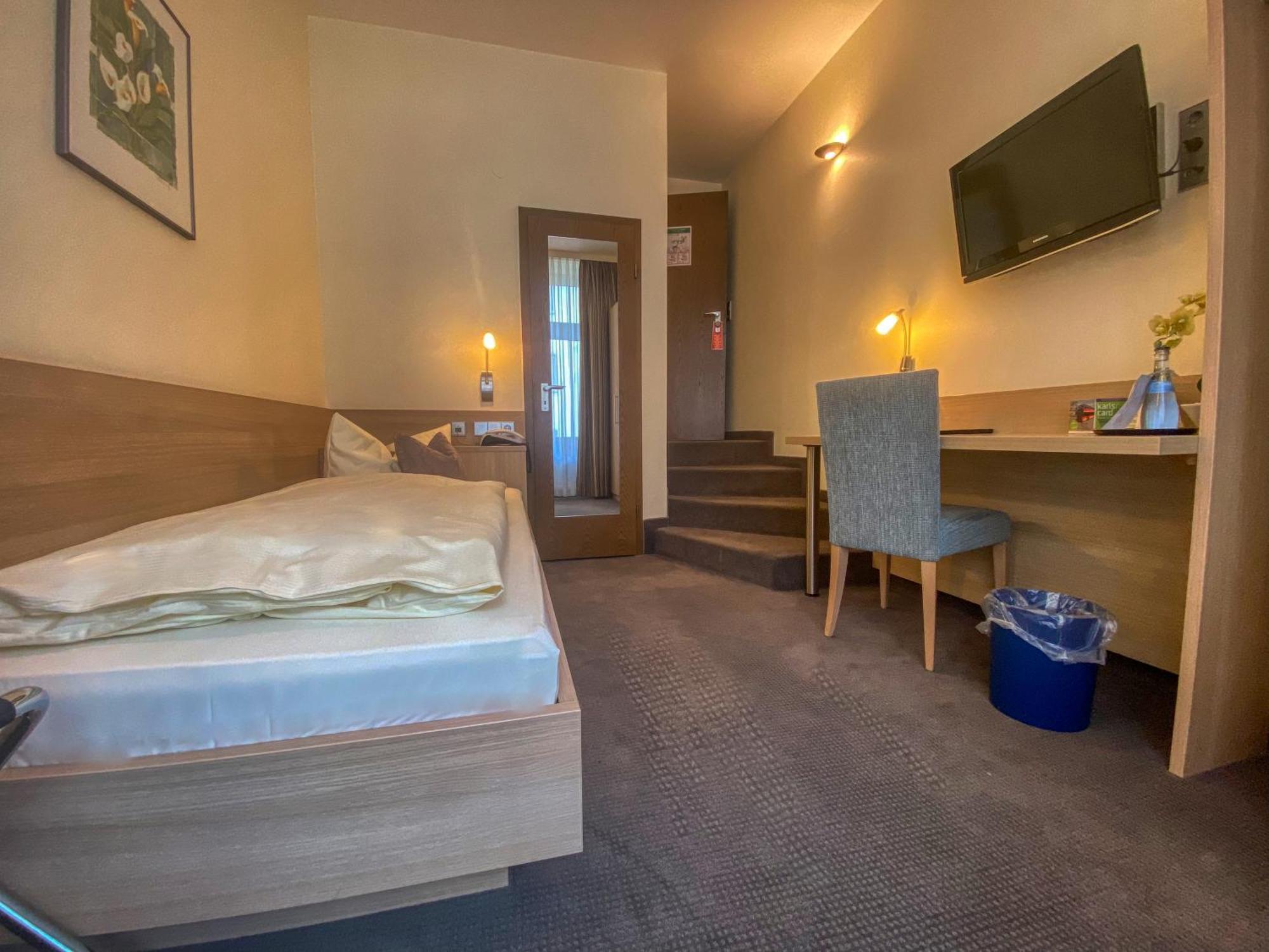 City Partner Hotel Berliner Hof Karlsruhe Oda fotoğraf